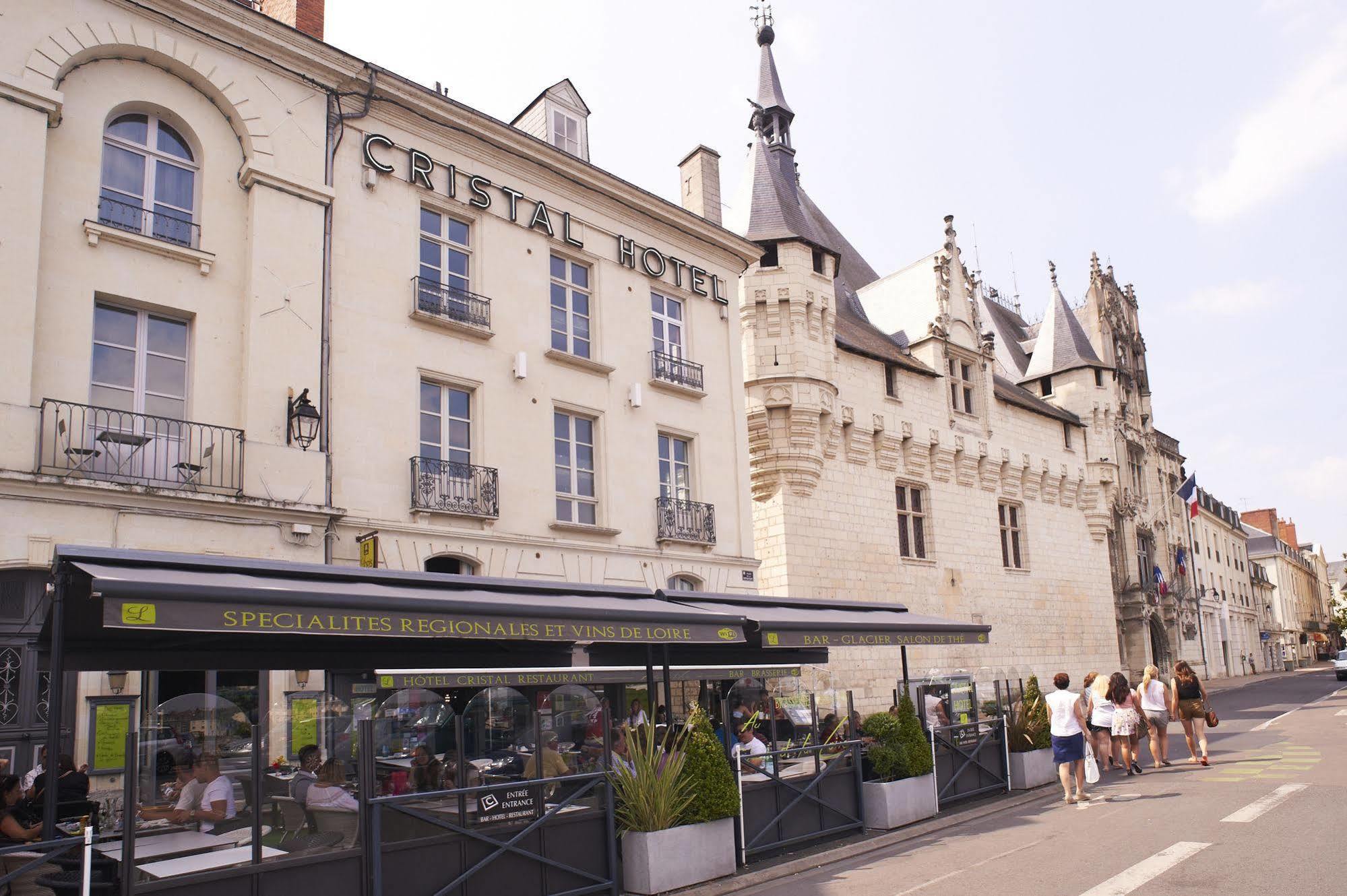 Cristal Hotel Restaurant - Logis Hotels Сомюр Екстериор снимка