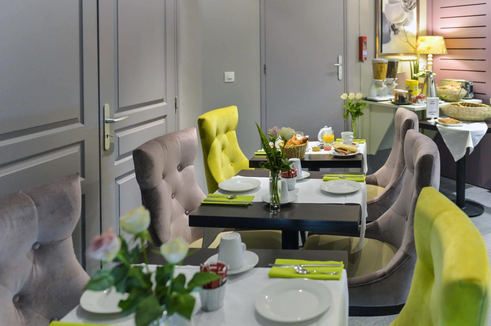 Cristal Hotel Restaurant - Logis Hotels Сомюр Екстериор снимка