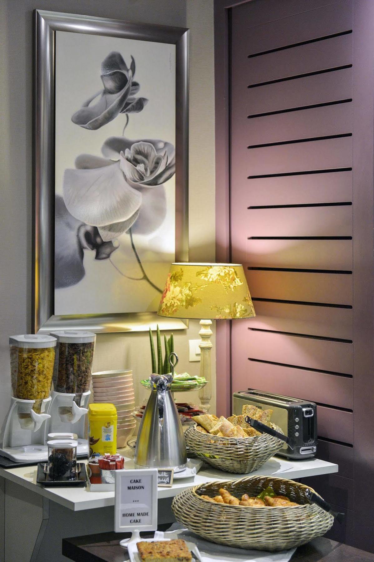 Cristal Hotel Restaurant - Logis Hotels Сомюр Екстериор снимка